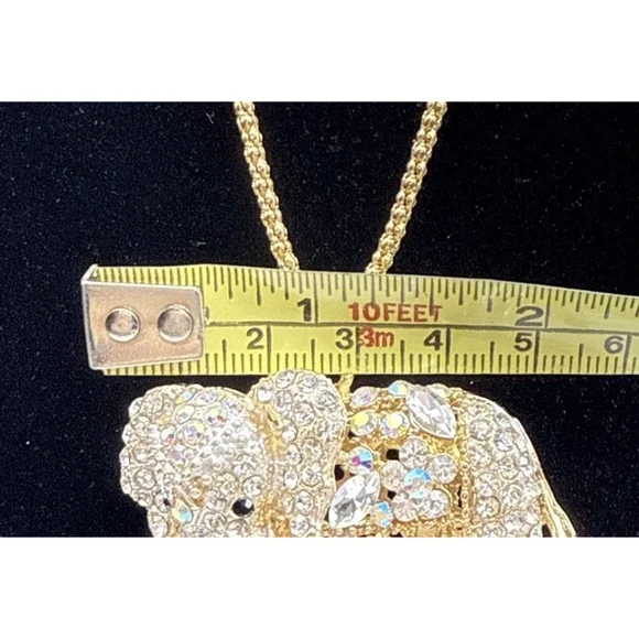 Marked Betsy Johnson Rhinestone Elephant Goldtone Statement Necklace Pendant 28” - Picture 14 of 15